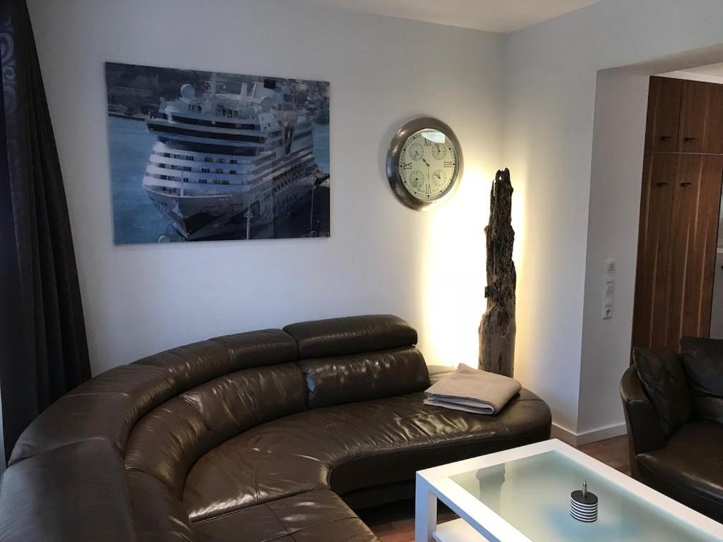 Exclusive Fewo In Warnemuende, 150M To The Beach, 2 Bathrooms, 2 Bedrooms, Sauna, Wifi And Much More. Rostock Eksteriør billede