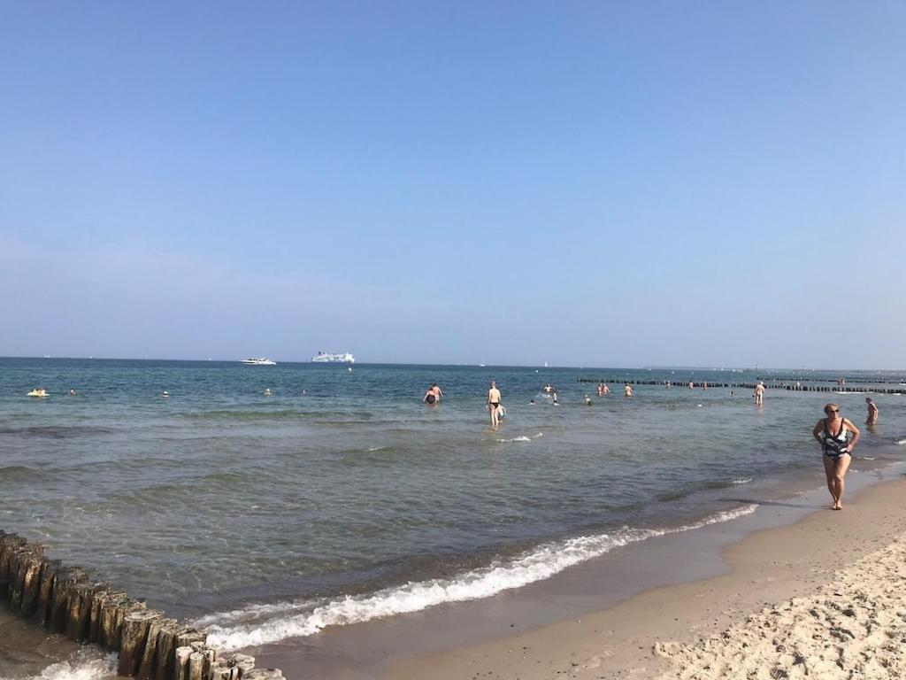 Exclusive Fewo In Warnemuende, 150M To The Beach, 2 Bathrooms, 2 Bedrooms, Sauna, Wifi And Much More. Rostock Eksteriør billede
