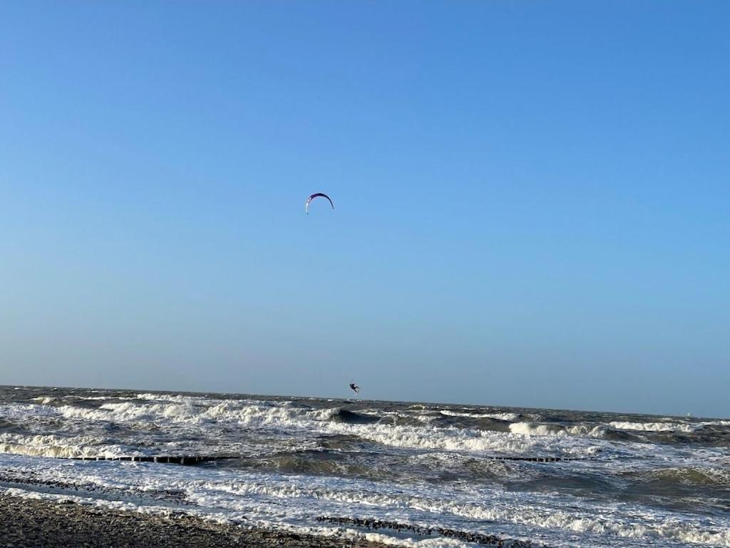 Exclusive Fewo In Warnemuende, 150M To The Beach, 2 Bathrooms, 2 Bedrooms, Sauna, Wifi And Much More. Rostock Eksteriør billede