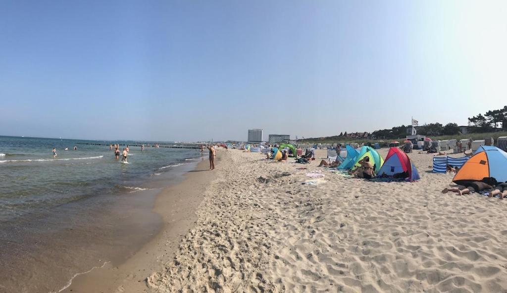Exclusive Fewo In Warnemuende, 150M To The Beach, 2 Bathrooms, 2 Bedrooms, Sauna, Wifi And Much More. Rostock Eksteriør billede