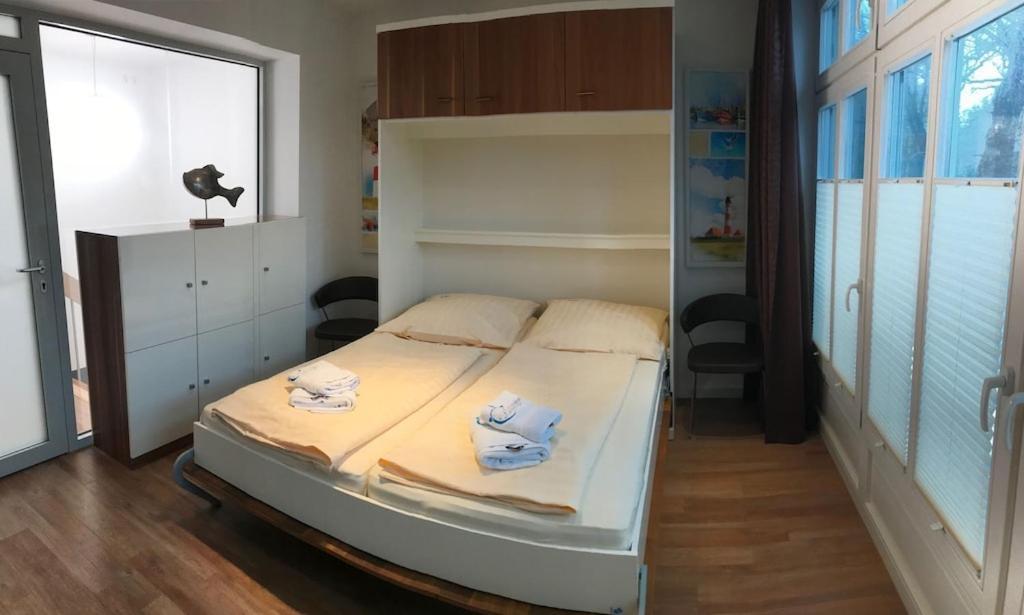 Exclusive Fewo In Warnemuende, 150M To The Beach, 2 Bathrooms, 2 Bedrooms, Sauna, Wifi And Much More. Rostock Eksteriør billede