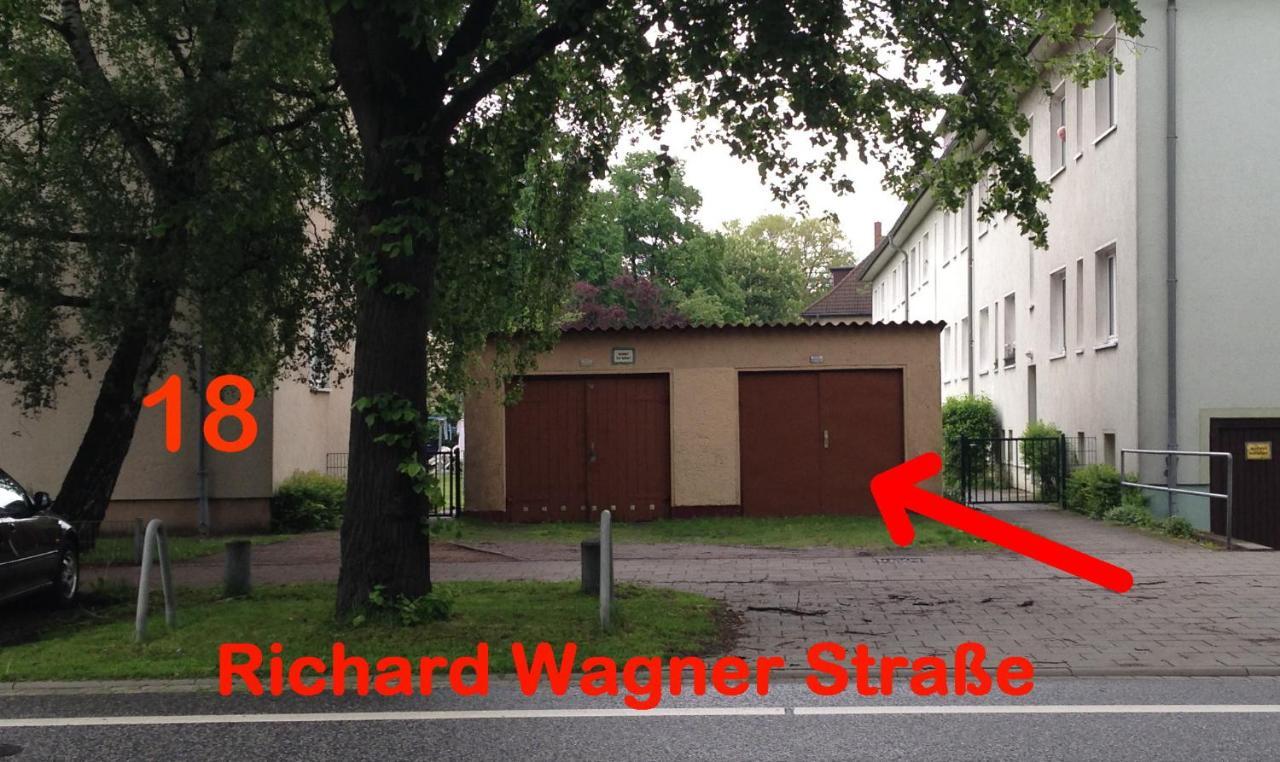 Exclusive Fewo In Warnemuende, 150M To The Beach, 2 Bathrooms, 2 Bedrooms, Sauna, Wifi And Much More. Rostock Eksteriør billede